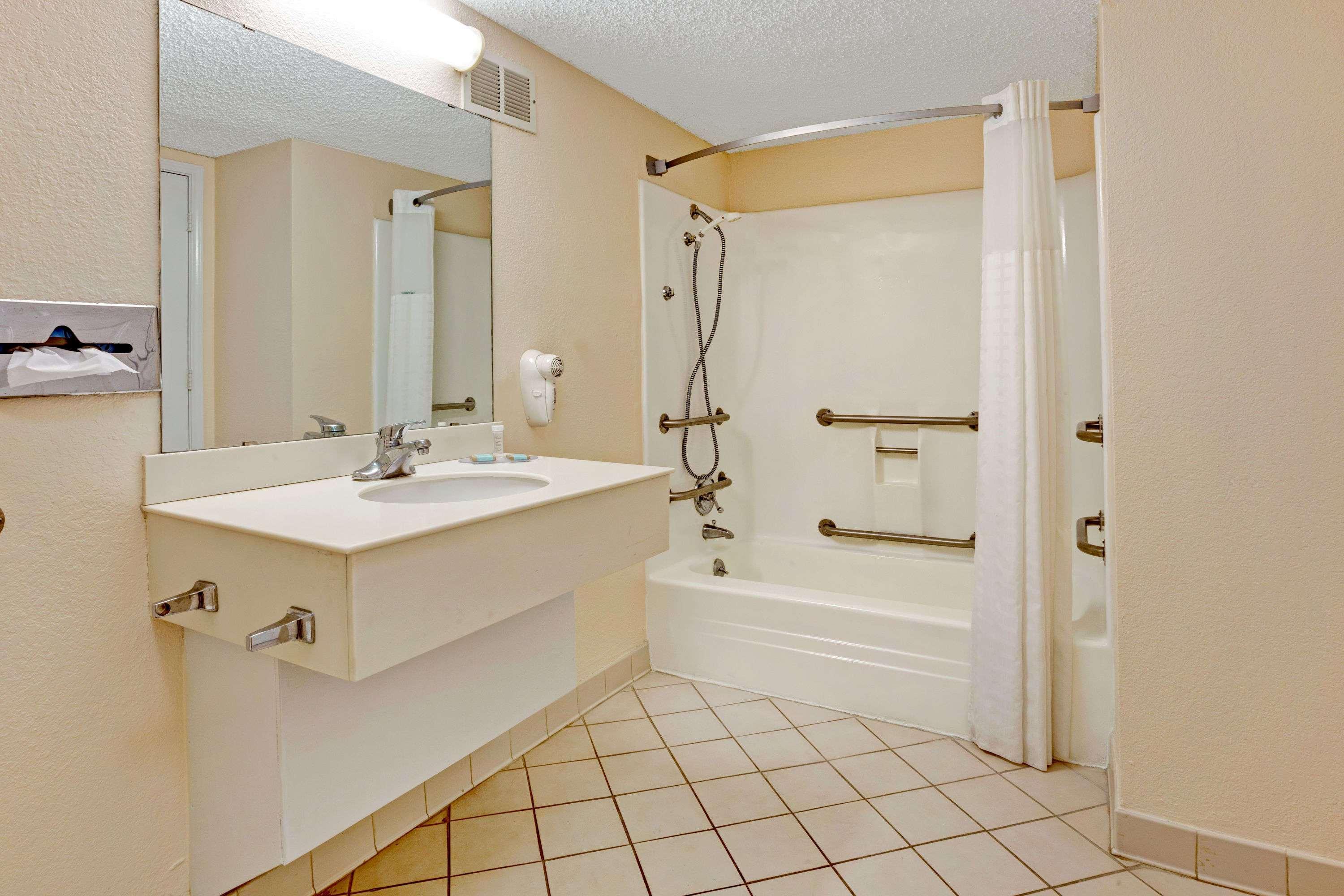 Travelodge By Wyndham North Richland Hills/Dallas/Ft Worth Exterior foto